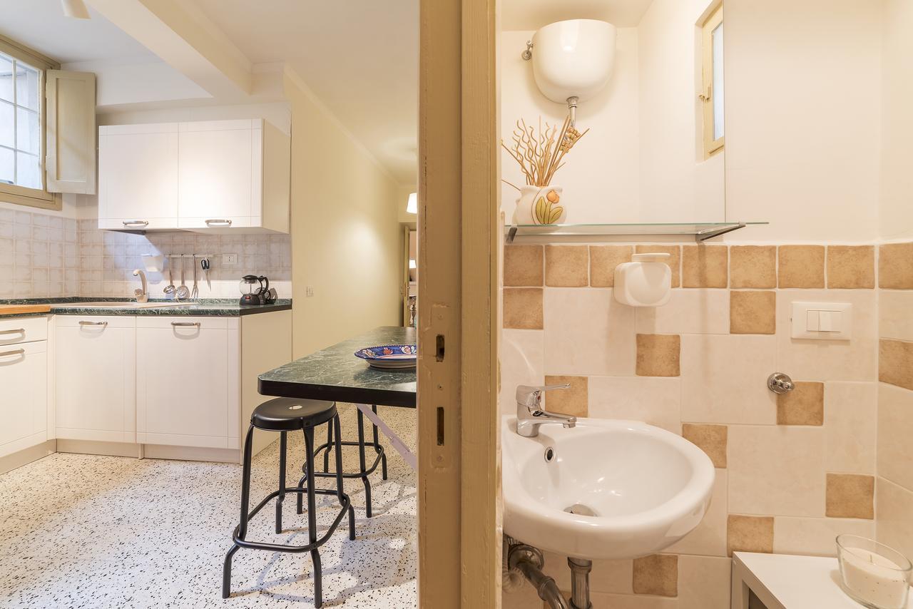 Campo De' Fiori Central Flat Rome Exterior photo